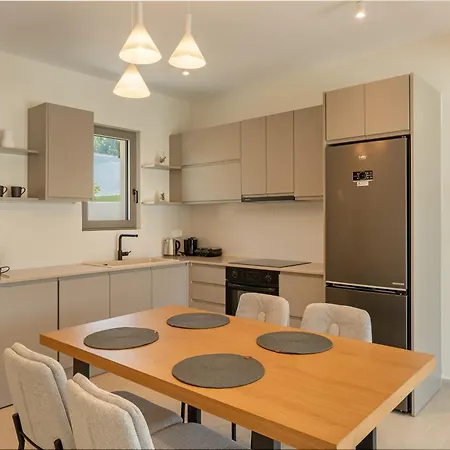 Villa Melina - Elysian Kefalonia , 2 Min Walk From The & Brand New 2024 Minia